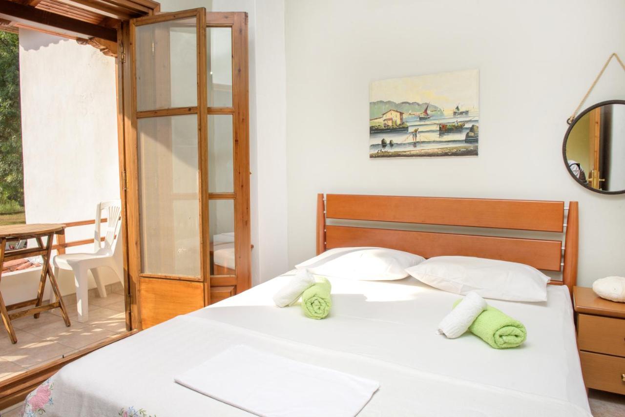 Villa Palmera 이에리소스 외부 사진