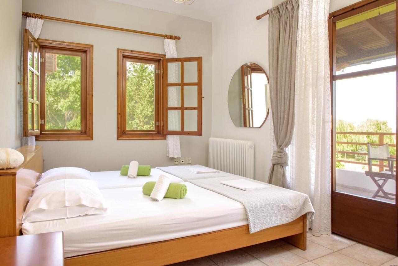 Villa Palmera 이에리소스 외부 사진