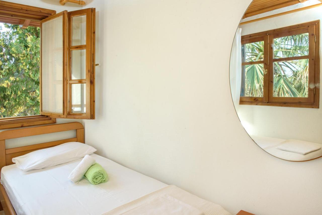 Villa Palmera 이에리소스 외부 사진