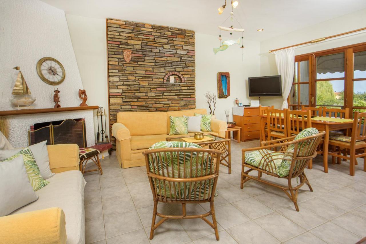 Villa Palmera 이에리소스 외부 사진